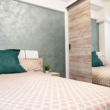 Ultra Central Luxury 3Br 2Bath Apt & Amazing Views Bucureşti Ngoại thất bức ảnh
