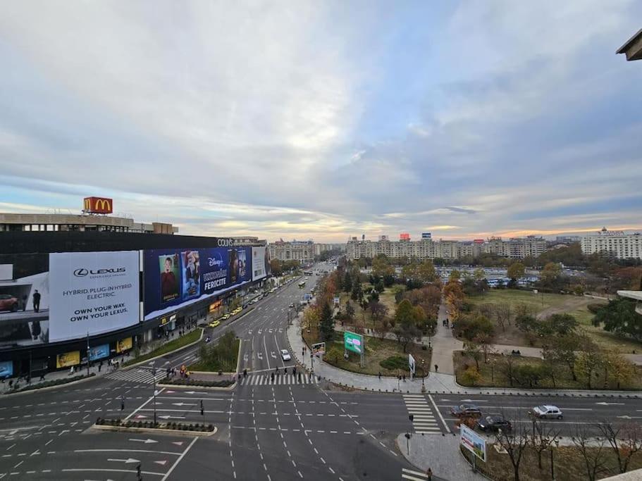 Ultra Central Luxury 3Br 2Bath Apt & Amazing Views Bucureşti Ngoại thất bức ảnh