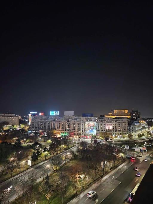 Ultra Central Luxury 3Br 2Bath Apt & Amazing Views Bucureşti Ngoại thất bức ảnh